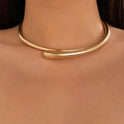 Aurelia Non-Tarnish Metal Curve Jewelry Set