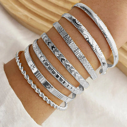 Bellona Non-Tarnish Etched Bangle Bracelet Set