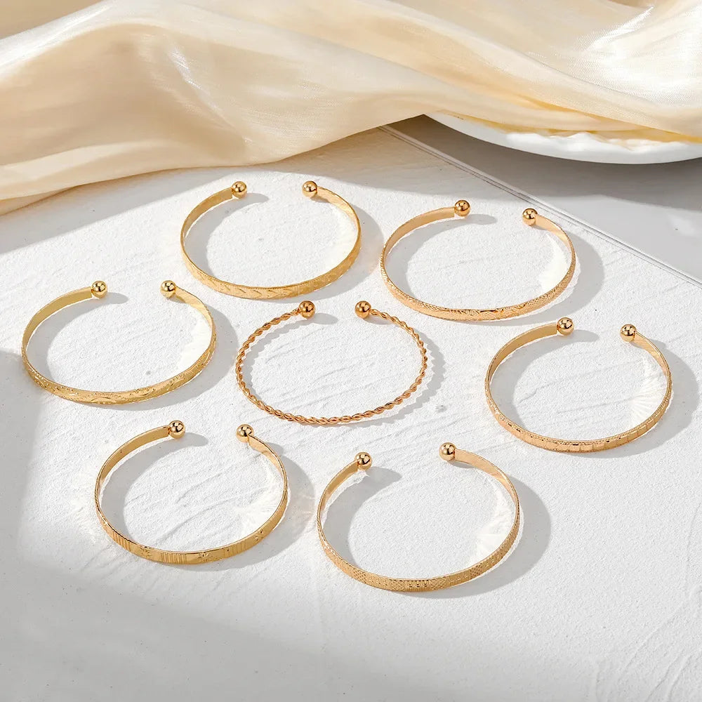 Bellona Non-Tarnish Etched Bangle Bracelet Set